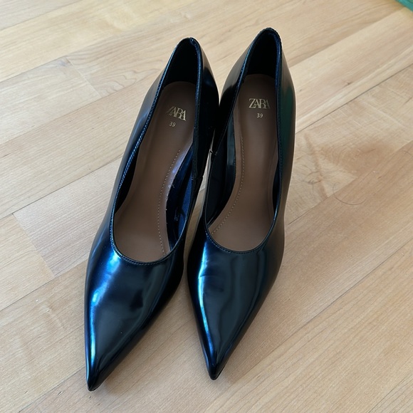 Zara pointed black patent heels - Picture 2 of 7